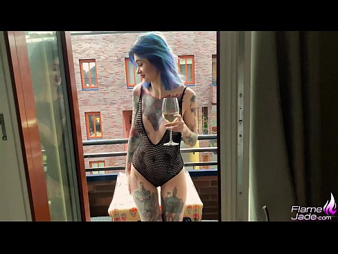 ❤️ Enormt Meedchen suckt mat engem Gulp a fuckt passionéiert ënner dem oppenen Himmel ️ Fuckvideo op lb.hentaisaturn.ru ﹏